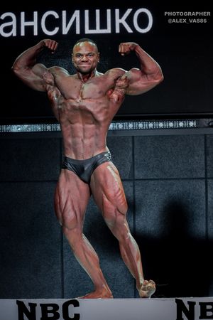 CLASSIC PHYSIQUE